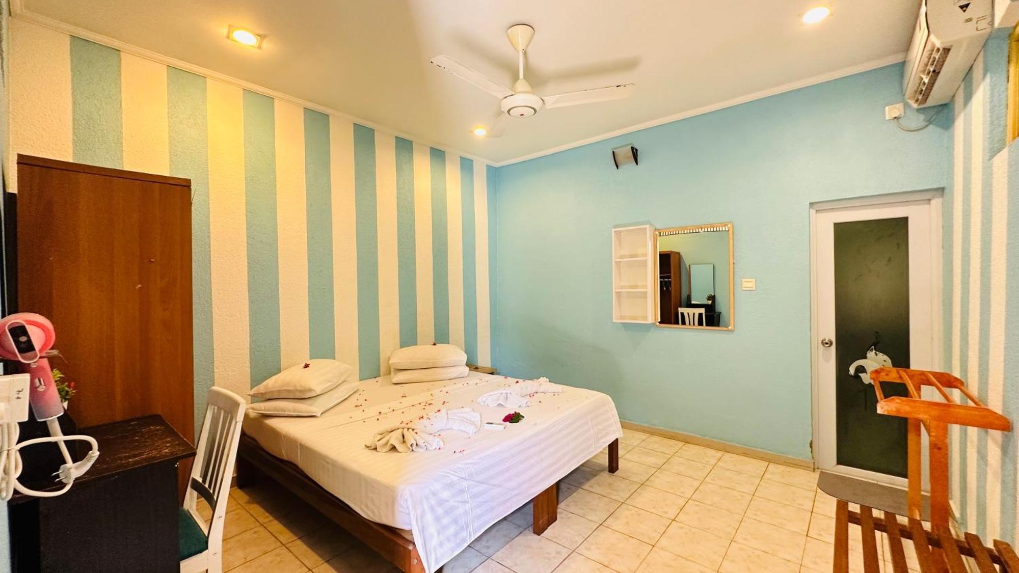 Midsummer Thulusdhoo Exterior photo